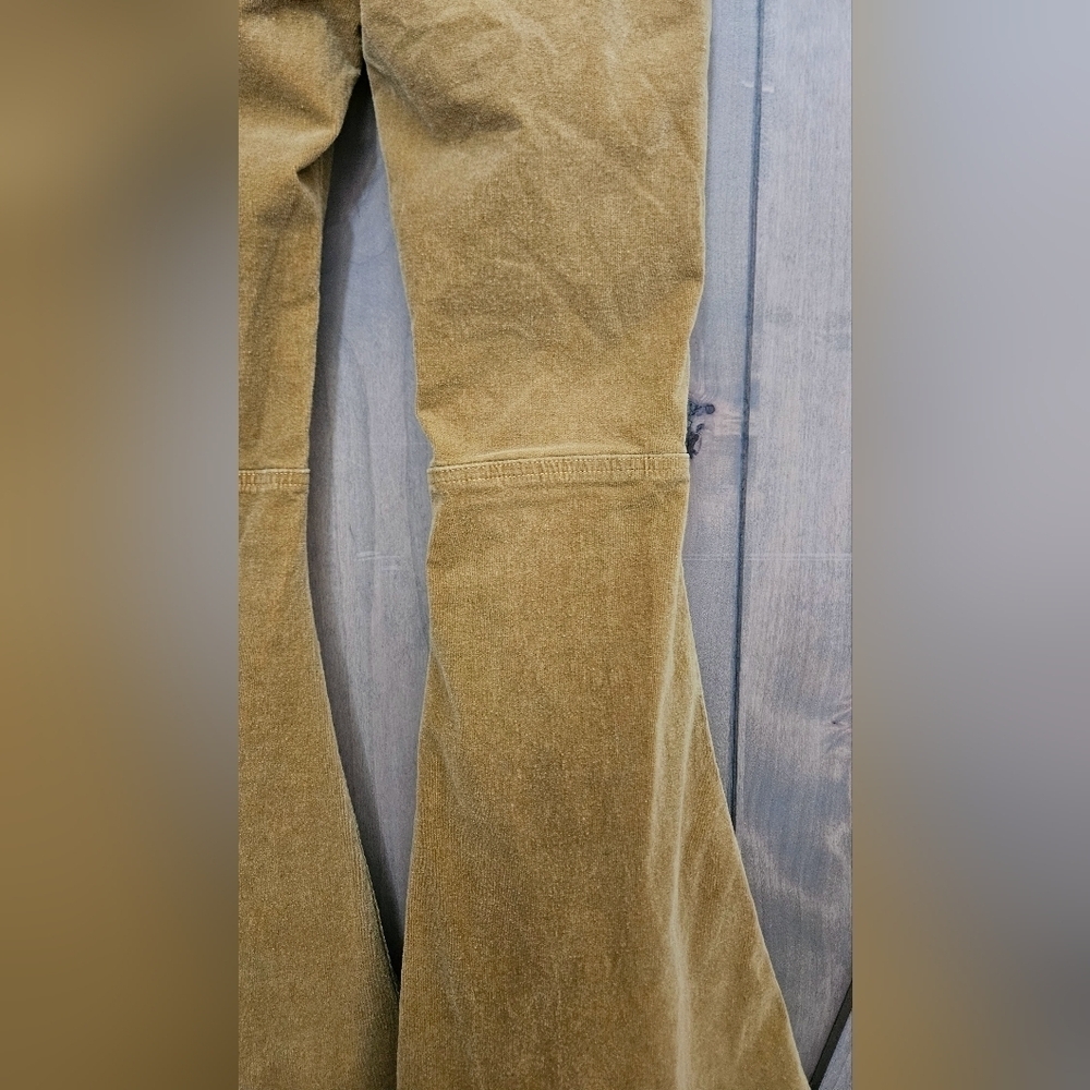 L&B Baby Courduroy Super Flare High Rise Pants In Mustard. Size 4 - Picture 13 of 13